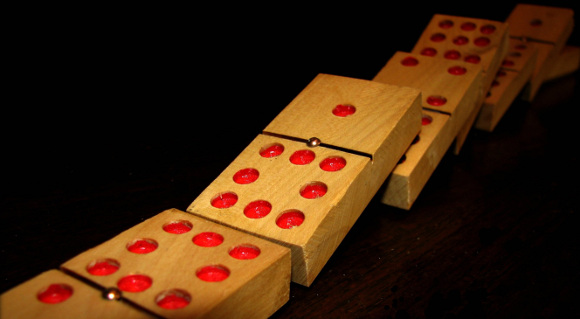 dominoes falling over