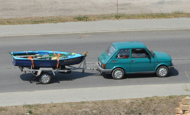 toddler-fiat-with-trailer.jpg